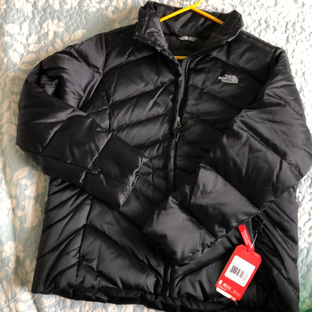 NWT Women’s XXL Black North Face 550 winter jacket